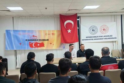Öğrenci yurdunda "Vatan ve Kahramanlık Buluşmaları" gerçekleştirildi
