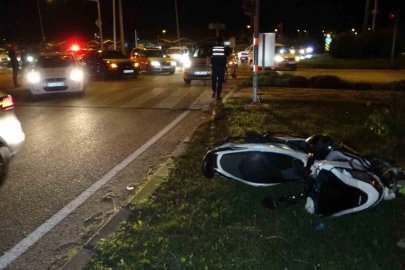 Manavgat’ta otomobil ile motosiklet çarpıştı: 2 yaralı
