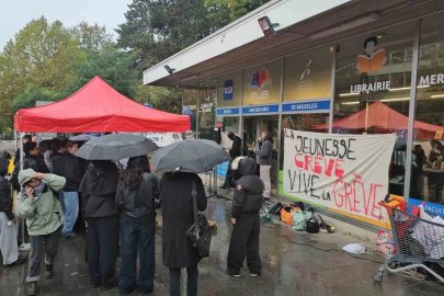 Brüksel’de öğrencilerden eğitim giderleri protestosu
