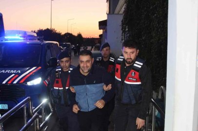 Çukurova Belediyesi operasyonunda Emrah Kozay, Soner Çetin ve diğer şüpheliler adliyeye sevk edildi
