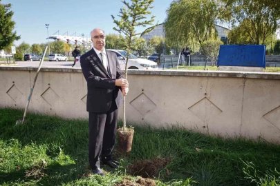 Başmakçı’da evcil hayvanlar kimliklendiriliyor
