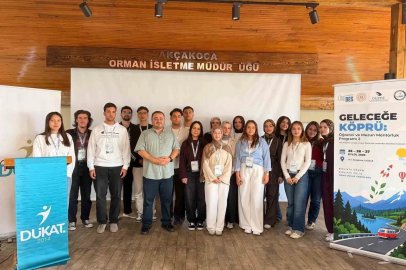 Üniversite öğrencileri mezunlarla deneyimlerini paylaştı
