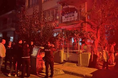 Mersin’de 3 katlı binanın zemini çökmesi: 40 kişi tahliye edildi

