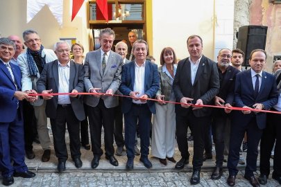 Efeler’de Atatürk Kültür Evi hizmete açıldı
