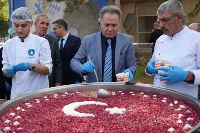 İnönü Üniversitesi’nde dayanışma ve paylaşma ruhu aşureyle buluştu
