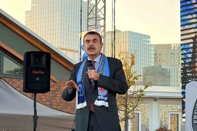 Bakan Tekin: "Sosyal medyada hem içerik üreticileri hem de yapımcı şirketler yeterince hassas davranmıyorlar"
