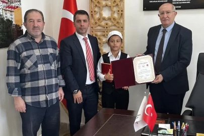 Bayburt’ta örgün eğitimle birlikte hafızlık programı 154’üncü mezununu verdi
