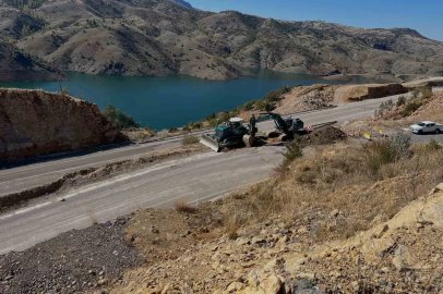Bozkır’da heyelan bölgesi ve dere ıslahı alanları incelendi
