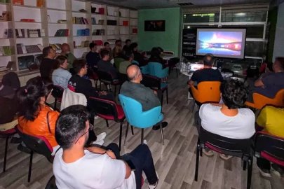Gençler fotoğrafçılık eğitimiyle kendi hikâyelerini karelere sığdırıyor
