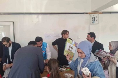 Hisarcık’ta kitap fuarı açıldı
