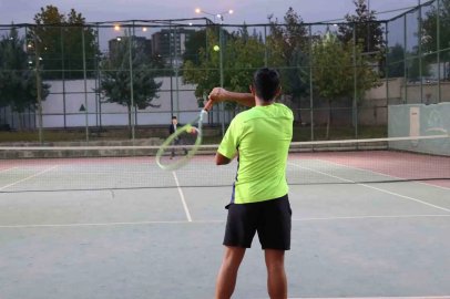Cumhuriyet Bayramı Tenis Turnuvası başladı
