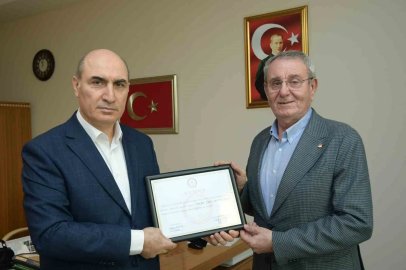 Murzioğlu mazbatasını aldı
