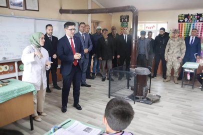 Kaymakam Sakızcı Akçakale İlkokulunu ziyaret etti
