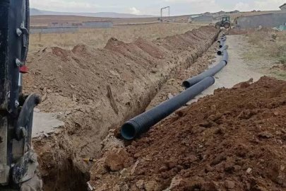Bolvadin’de alt yapı çalışmaları sürüyor
