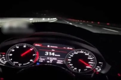 Otoyolda 314 kilometre hızla gidip o anları TikTok’ta paylaşan sürücüye para cezası
