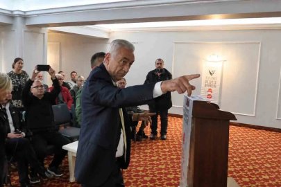 Süheyl Batum ile CHP’li ilçe başkanı arasında "mutlak butlan" tartışması
