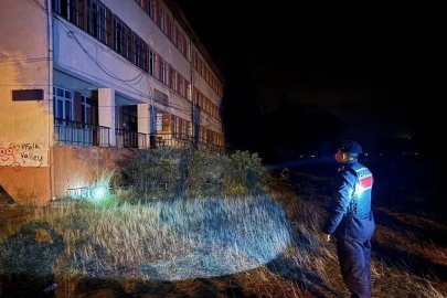 Çanakkale’de çeşitli suçlardan aranan 15 şüpheli tutuklandı
