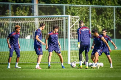 Trabzonspor, Çaykur Rizespor maçı hazırlıklarına başladı
