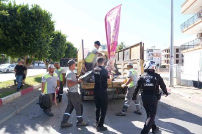 Antalya’da yol ve kaldırım işgallerine müdahale
