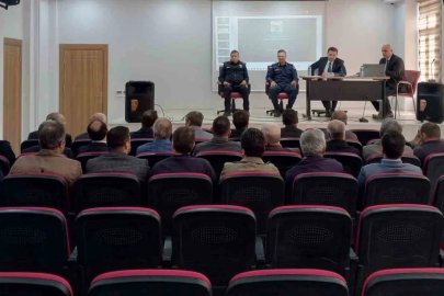 Aydıntepe’de muhtarlarla istişare toplantısı yapıldı

