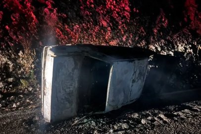 Finike’de devrilen aracın sürücüsü hayatını kaybetti
