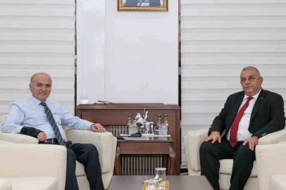 Başkan Özlü, "Omuz omuza hizmet etmeye devam edeceğiz"
