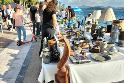 Köyceğiz’de Ekim ayının son Pazar günü ikinci el pazarı kuruldu

