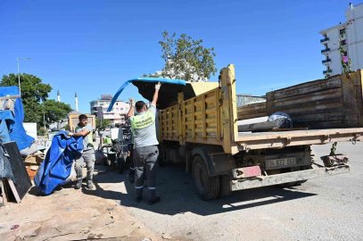 Kepez’de temizlik seferberliği: Aydoğmuş’ta 30 kamyon atık kaldırıldı
