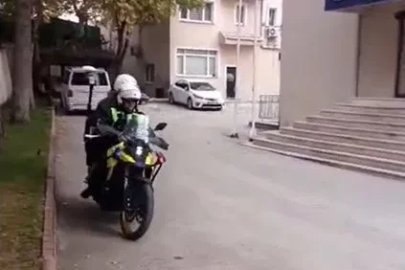Bozüyük’te sınava geç kalan adayların yardımına polis yetişti
