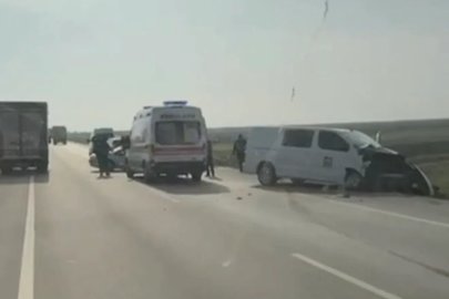 Gönen-Bandırma yolunda trafik kazasında 3 kişi yaralandı
