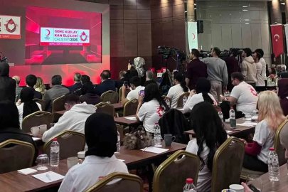 Türk Kızılay Başkanı Yılmaz: "Bugün 120 bin stoğun üzerinde giden bir yapıyla her türlü kan ihtiyacını karşılayabiliyor durumdayız"
