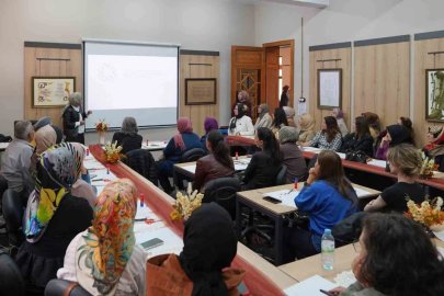 Sanat Melikgazi’de Selçuklu Mimarisi ve Türk - İslam Sanatı konuşuldu
