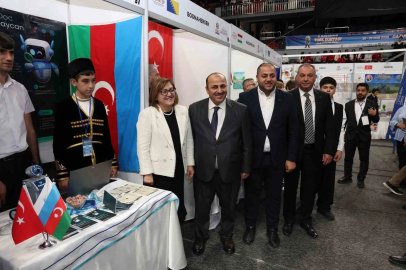 Gaziantep’te Türk dünyasının genç beyinleri bilim ve teknoloji için buluştu
