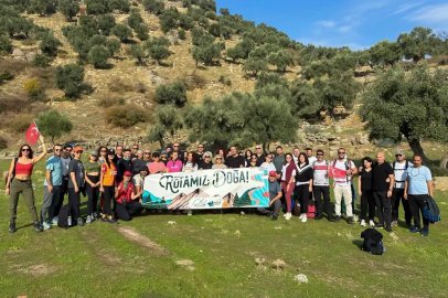 Efeler’den Alinda Antik Kenti’ne Cumhuriyet yürüyüşü
