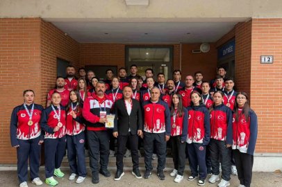 Kayserili sporcular Paris’ten 3 madalyayla döndü
