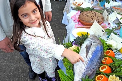 Çeşme’nin "Nişan balığı" geleneği Kültür Sofrası’nda canlandırıldı
