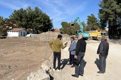 Çivril Karayahşiler Okulu yenileniyor

