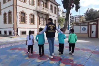 Çanakkale Valiliği: "Okul çevrelerinde güvenlik denetimleri aralıksız sürüyor"
