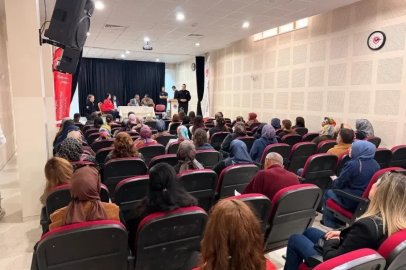 Niğde’de polisten öğrenci ve velilere güvenlik eğitimi
