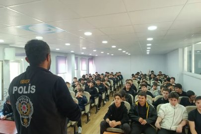 Bilecik’te okul saldırıları ve siber zorbalık ele alındı
