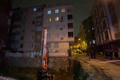 Bahçelievler’de iki binanın zemininde çökme: 20 daire tahliye edildi
