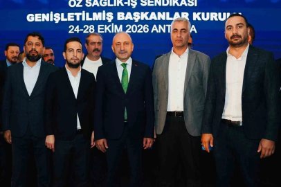 Başkan Aküzüm "Sağlık emekçilerimizin sesi olmaya devam edeceğiz"
