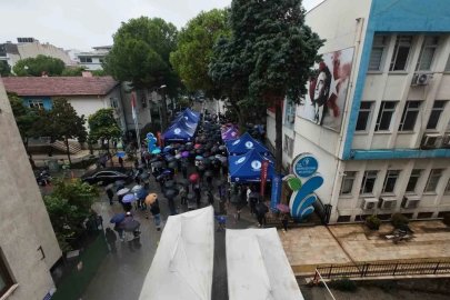 Başkan Doğan’ın destekçileri sağanak yağışa aldırmadı
