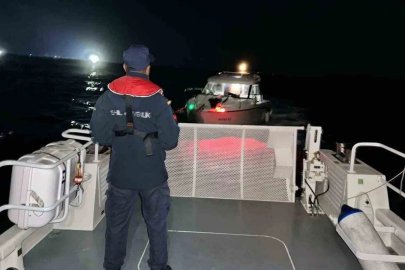 Didim açıklarında sürüklenen teknedeki 3 kişi kurtarıldı
