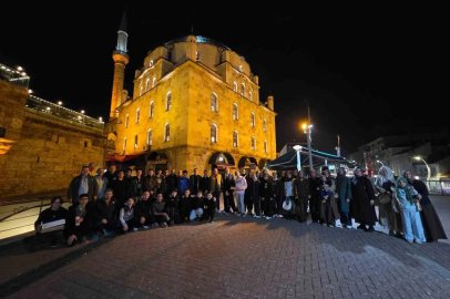Bolu’da aileler ve öğrenciler camide buluştu
