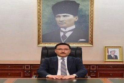 Vali Çiçek: "Değerlerimizden aldığımız güçle ülkemizi daha aydınlık yarınlara taşımak için kararlılıkla çalışmaya devam edeceğiz"
