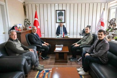 Uşak Valisi Kartal, Orman İşletme Müdürlüğü ve DKMP’yi ziyaret etti
