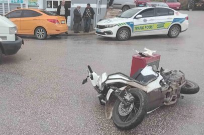 Çorum’da motosiklet ile minibüs çarpıştı: 1 yaralı

