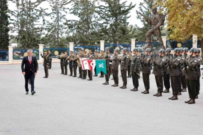 Erhürman’dan Kıbrıs Türk Barış Kuvvetleri Komutanı İnaltekin ve Güvenlik Kuvvetleri Komutanı Bilir’e ziyaret
