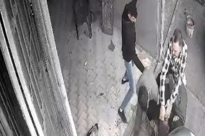 Kayseri’de 1’i ağır 3 kişinin yaralandığı silahlı kavga kamerada
